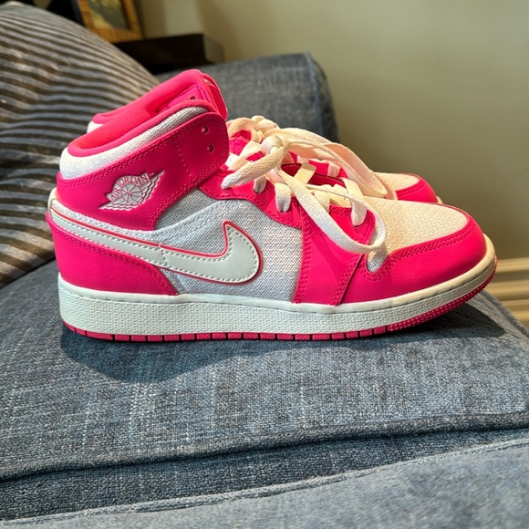Air Jordan one mid super pink - Picture 2 of 7